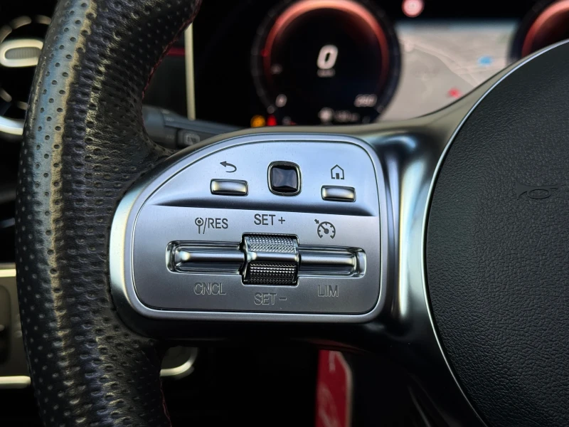 Mercedes-Benz A 180 AMG// Panorama// ПЪЛНА СЕРВИЗНА ИСТОРИЯ, снимка 10 - Автомобили и джипове - 52930542