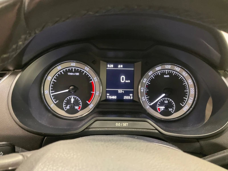 Skoda Octavia 1.8 TSI Style, снимка 9 - Автомобили и джипове - 53596417