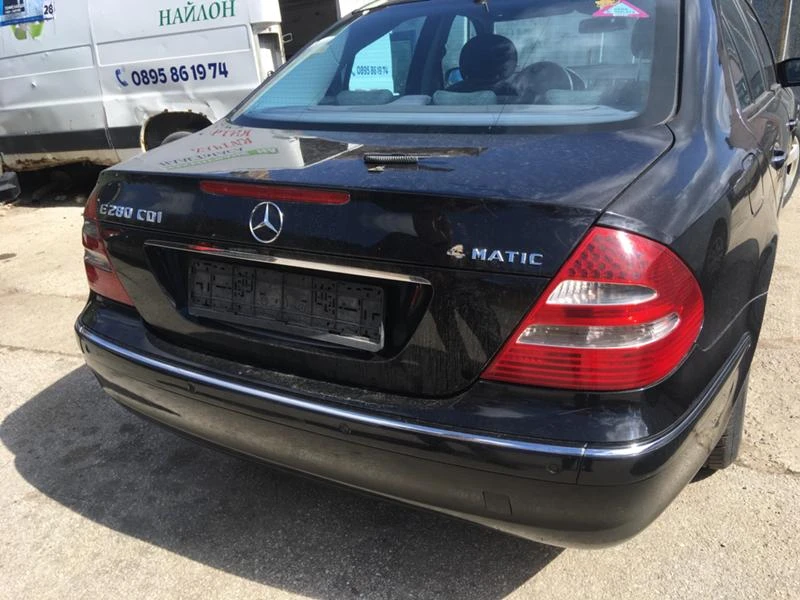 Mercedes-Benz E 280 4matik, снимка 2 - Автомобили и джипове - 32626251