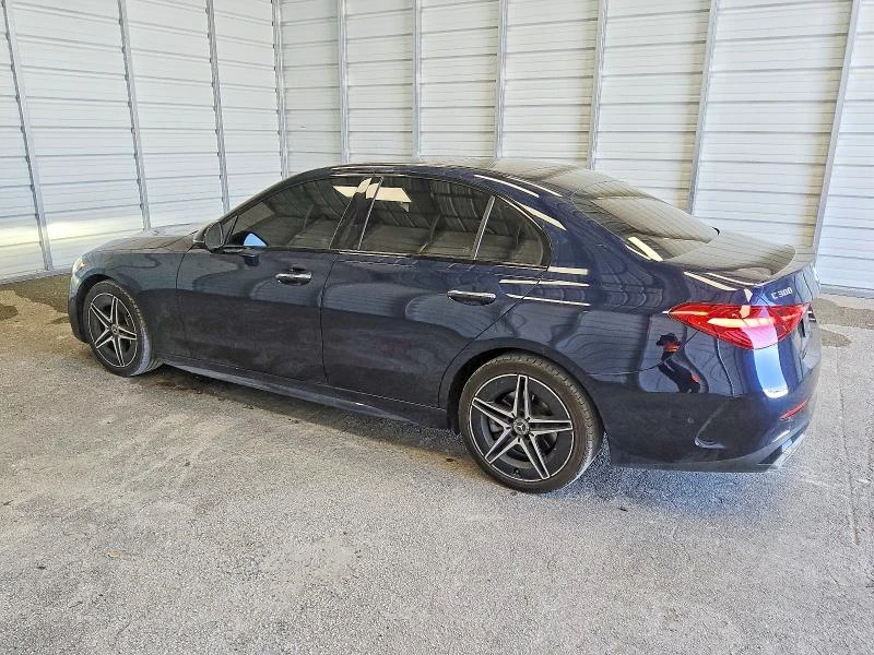 Mercedes-Benz C 300 КОжа* Подгрев* Обдухване* Кейлес* Blind Spot* 4 - изображение 2