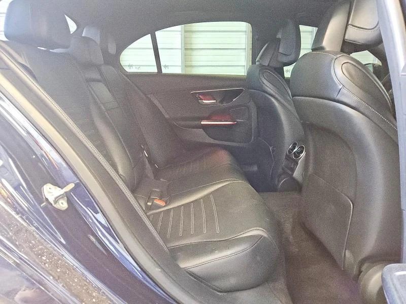 Mercedes-Benz C 300 КОжа* Подгрев* Обдухване* Кейлес* Blind Spot* 4 - изображение 10