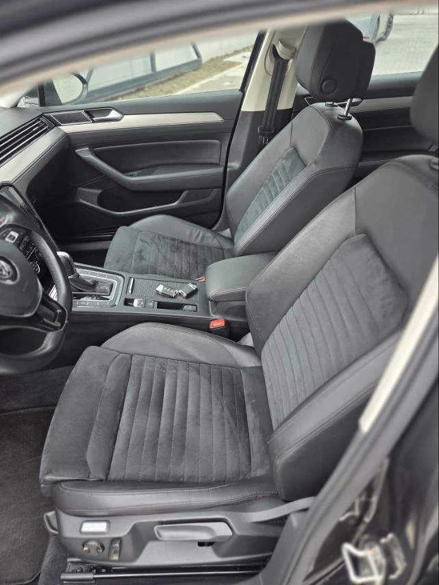 VW Passat ELEGANCE 4MOTION, снимка 11 - Автомобили и джипове - 54007039