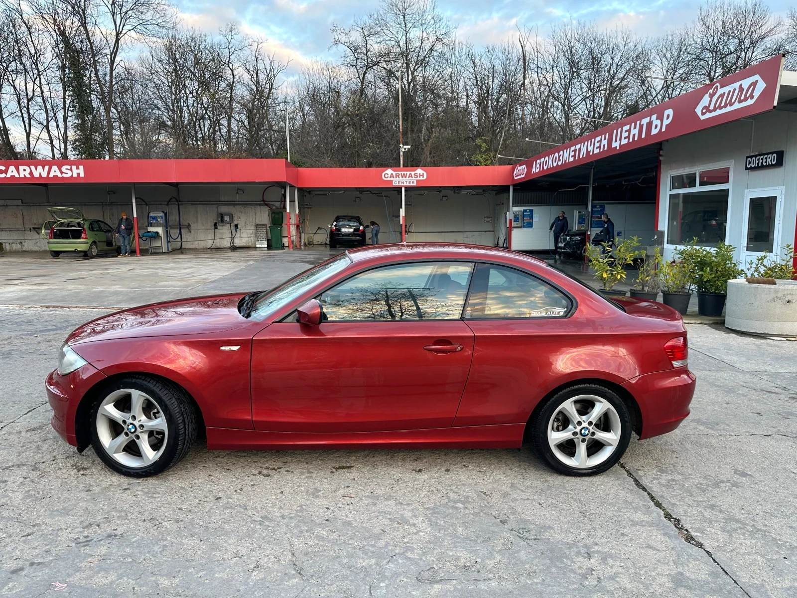 BMW 118, снимка 1