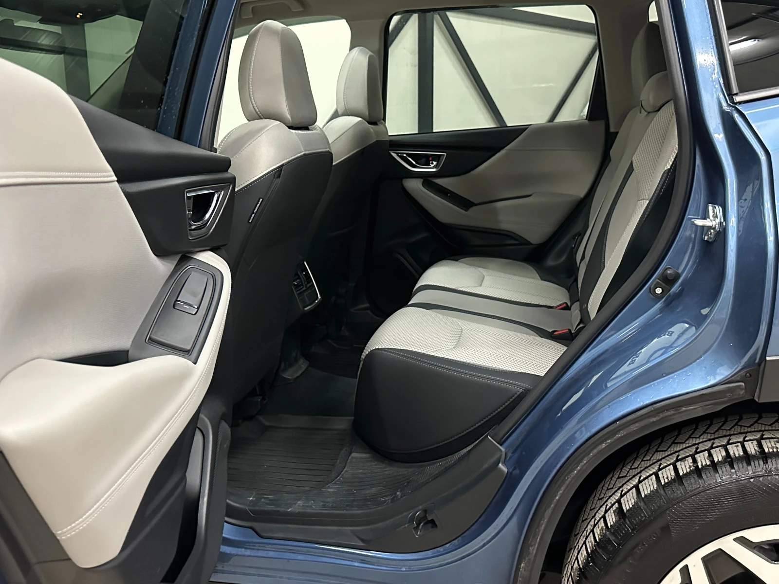 Subaru Forester * 14 500* 4x4* DISTR* *  | Mobile.bg   17