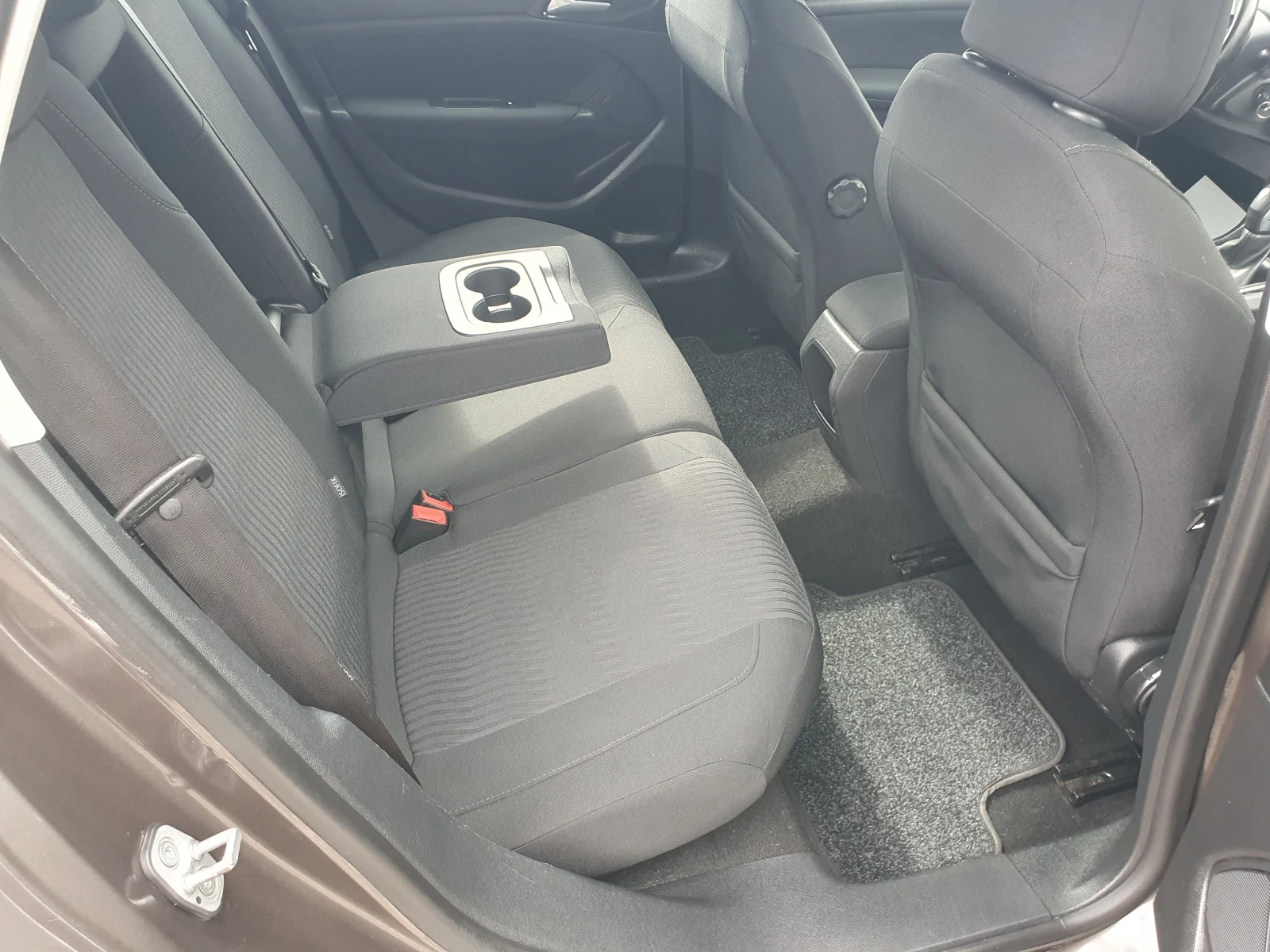 Peugeot 308 1.6 BlueHDI/Avt./Navi - изображение 10