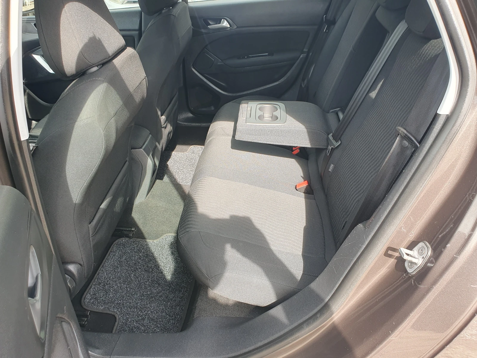 Peugeot 308 1.6 BlueHDI/Avt./Navi - изображение 8