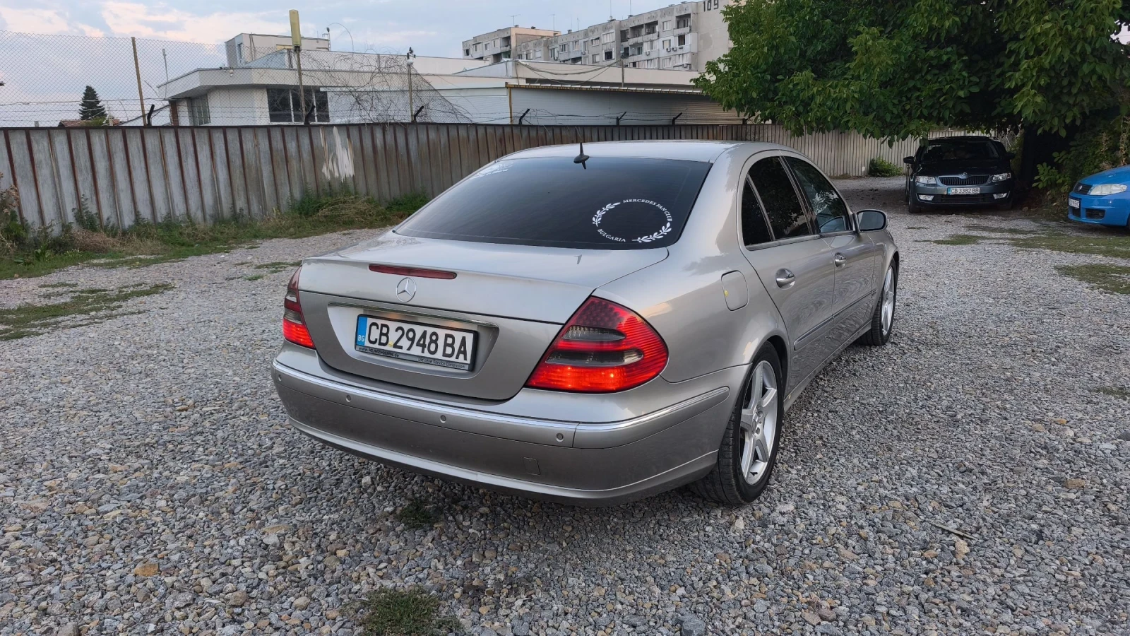 Mercedes-Benz E 270  - изображение 7