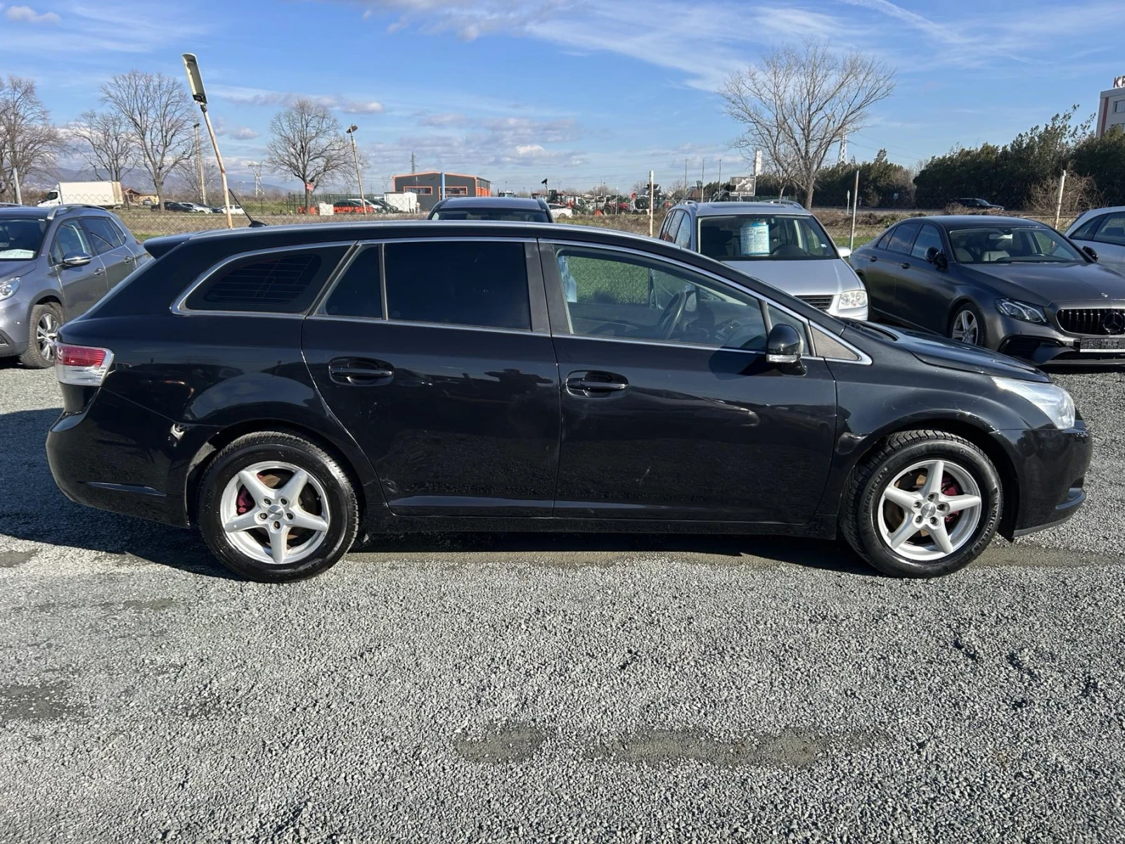 Toyota Avensis Бензин - изображение 4