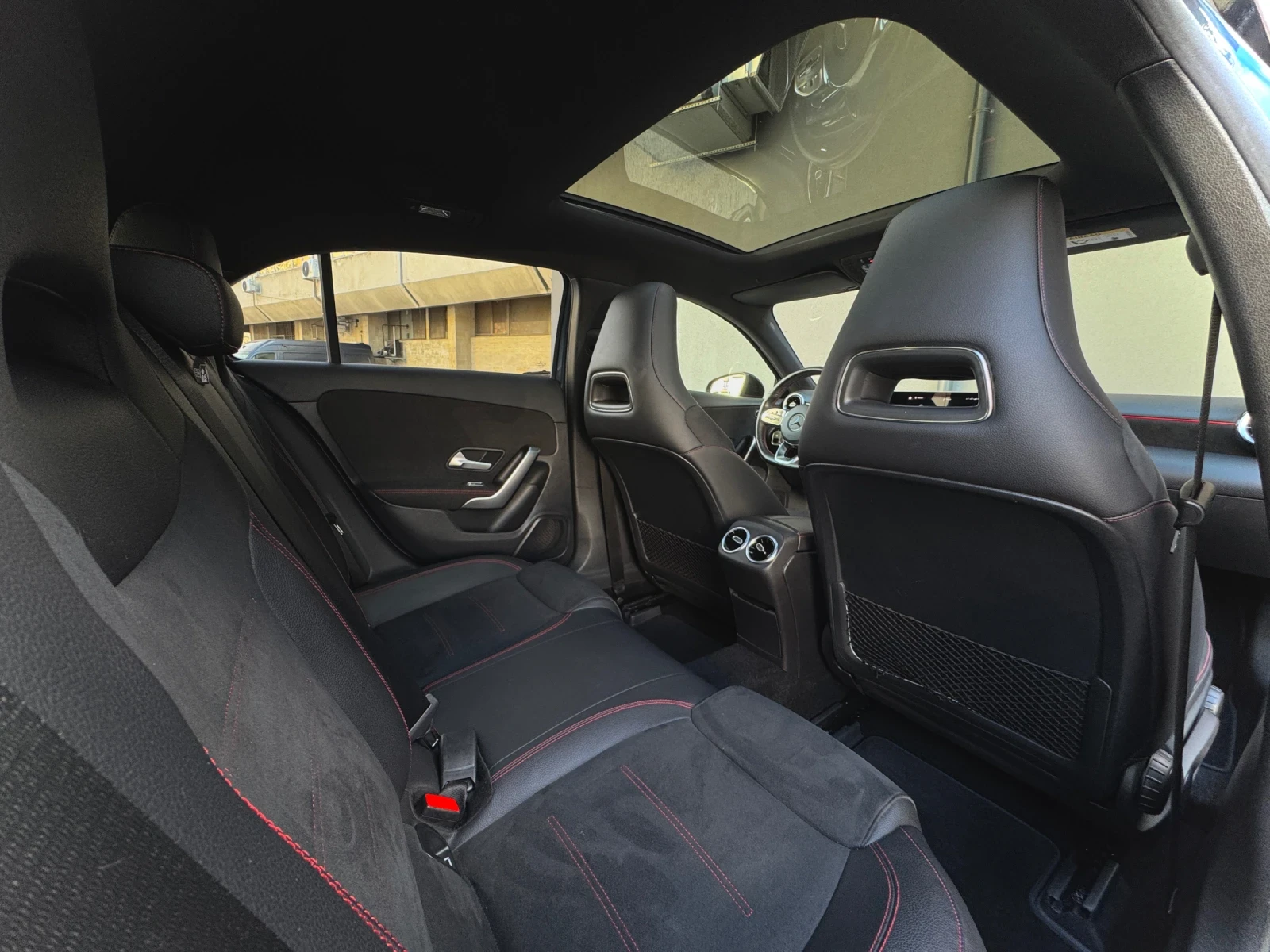 Mercedes-Benz A 180 AMG// Panorama// ПЪЛНА СЕРВИЗНА ИСТОРИЯ - изображение 7