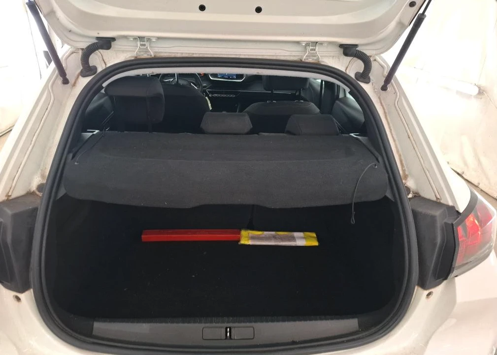 Peugeot 208 Active Business 1.2 Puretech ВЪЗМОЖНОСТ ЗА ЛИЗИНГ, снимка 10 - Автомобили и джипове - 53814071