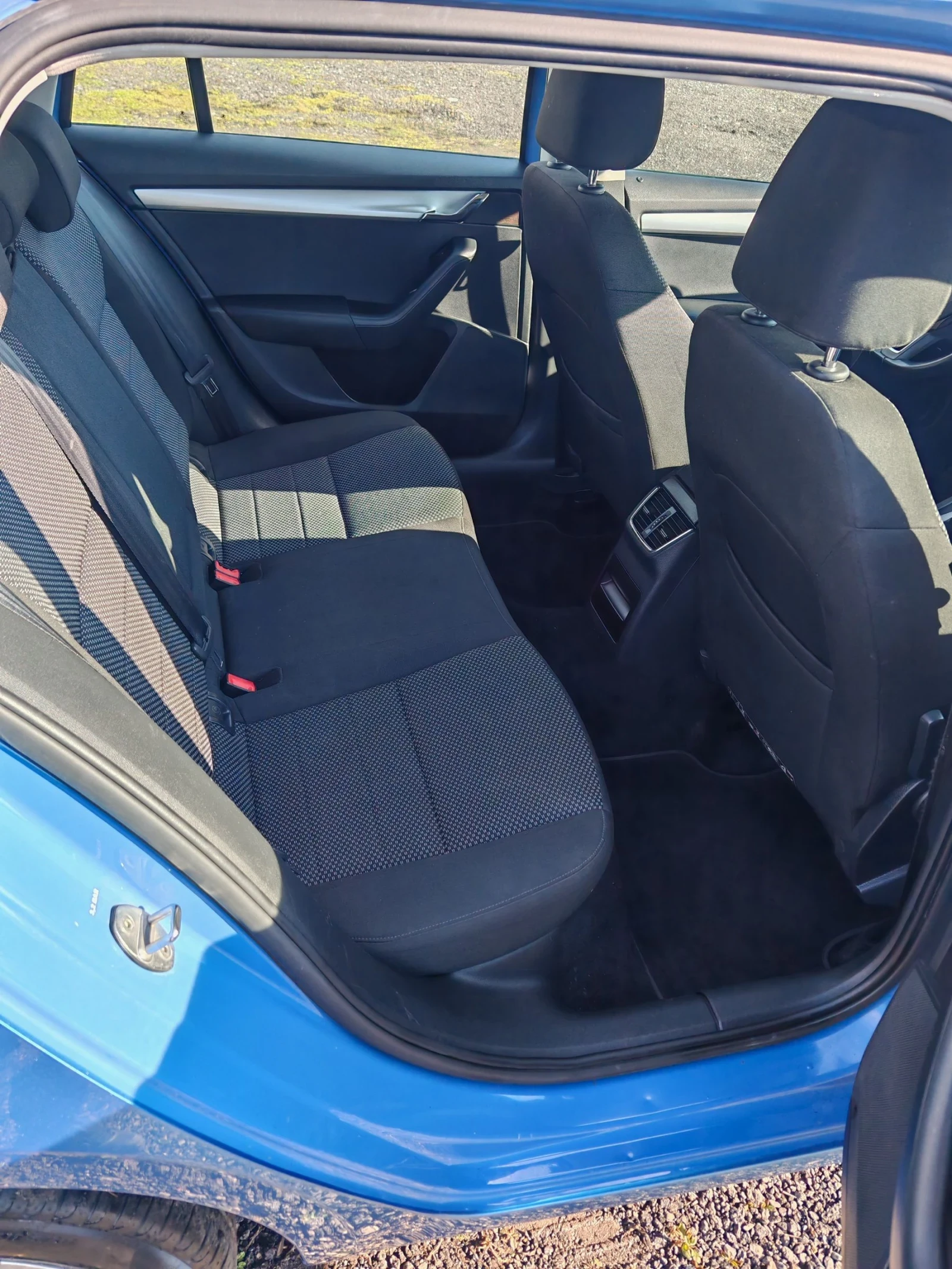 Skoda Octavia, снимка 12 - Автомобили и джипове - 53871332