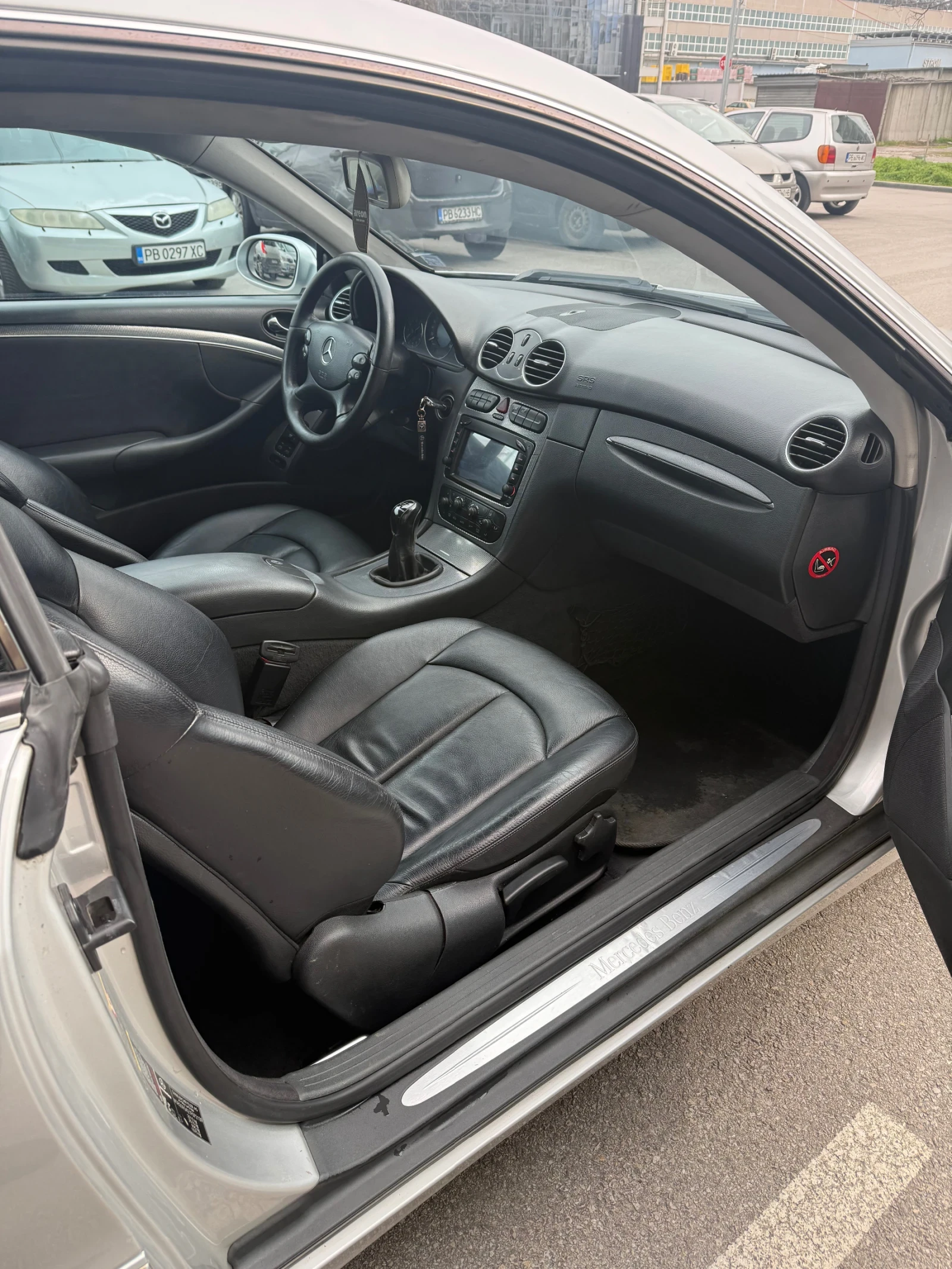 Mercedes-Benz CLK 2.0 Kompressor Газ/Бензин, снимка 6 - Автомобили и джипове - 54016461