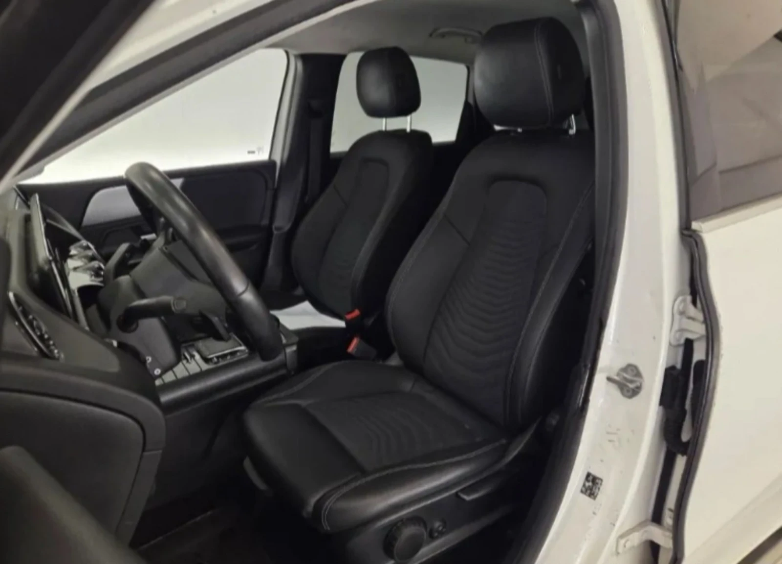 Mercedes-Benz B 200, снимка 7 - Автомобили и джипове - 54017399