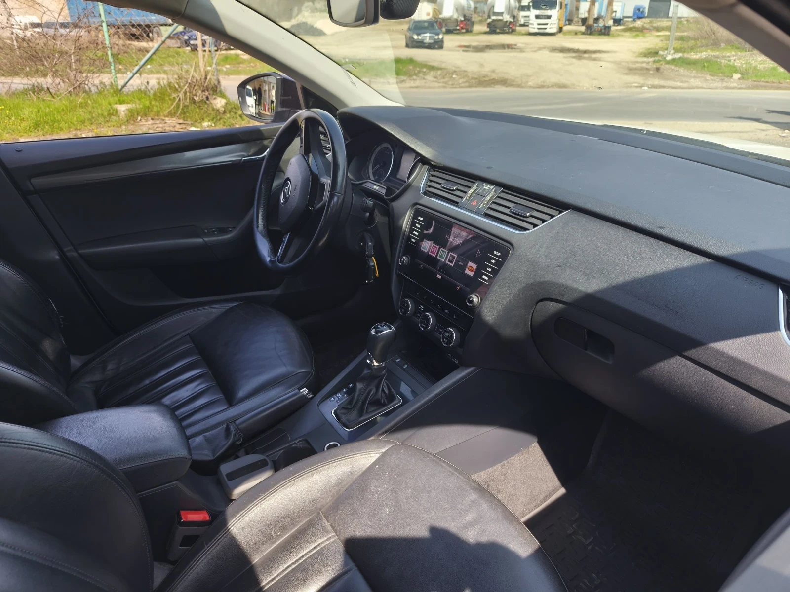 Skoda Octavia 1.5 Gtec, снимка 5 - Автомобили и джипове - 54042296