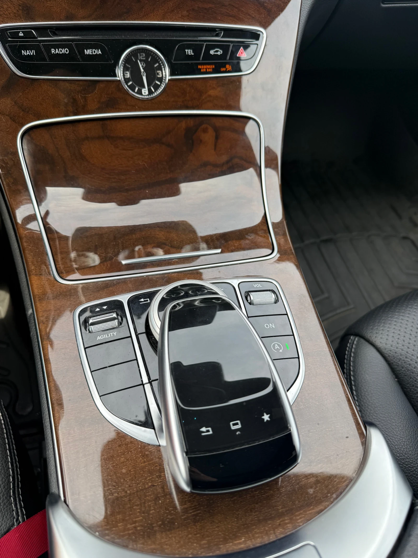 Mercedes-Benz C 300 AMG Line, снимка 11 - Автомобили и джипове - 54163998