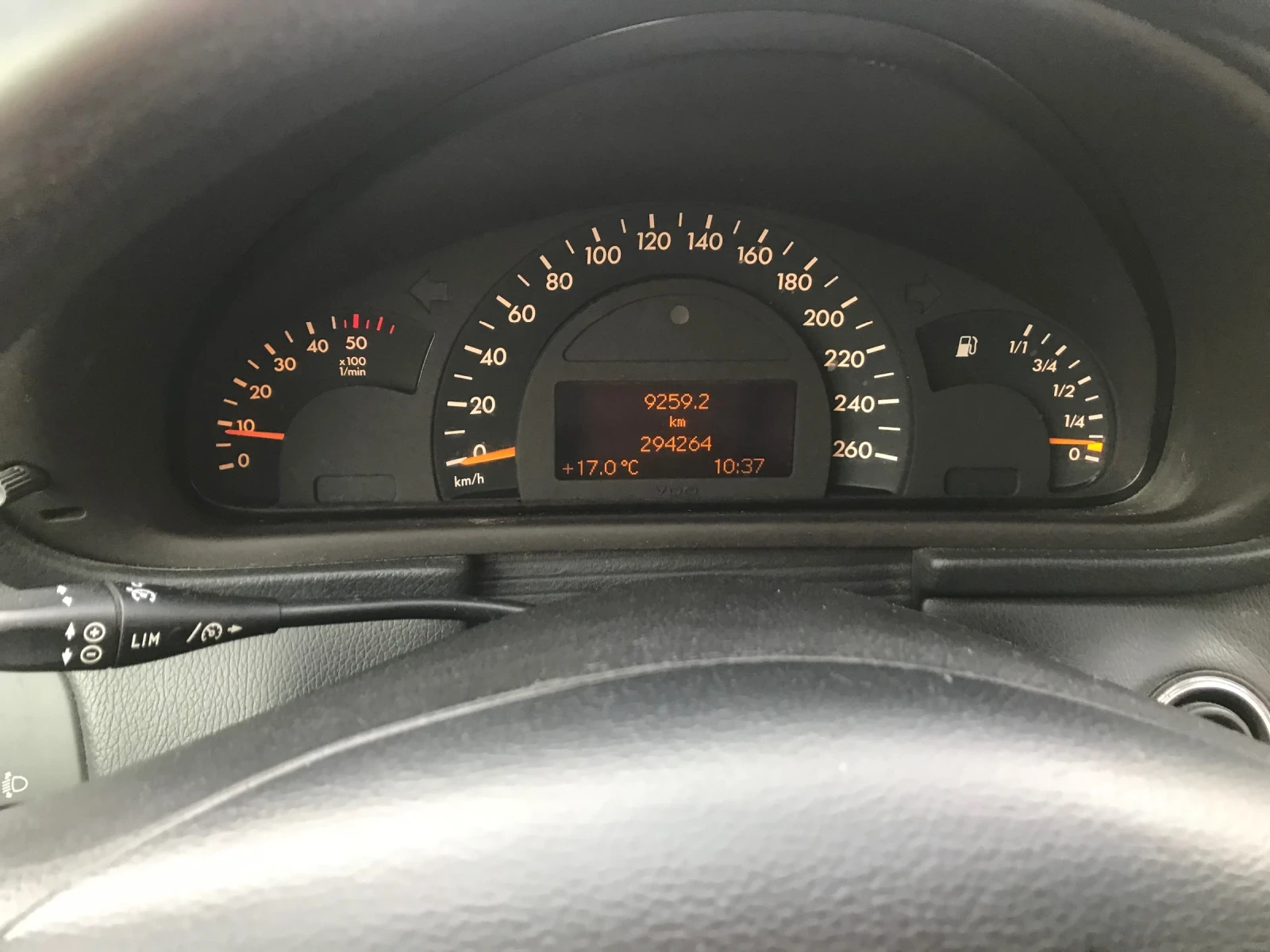 Mercedes-Benz C 220, снимка 4 - Автомобили и джипове - 54570336