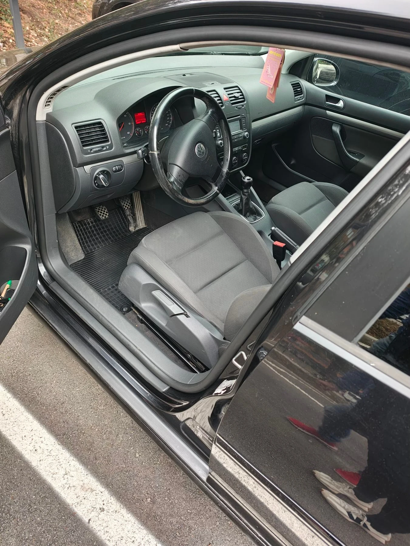VW Golf 5, снимка 6 - Автомобили и джипове - 54597179