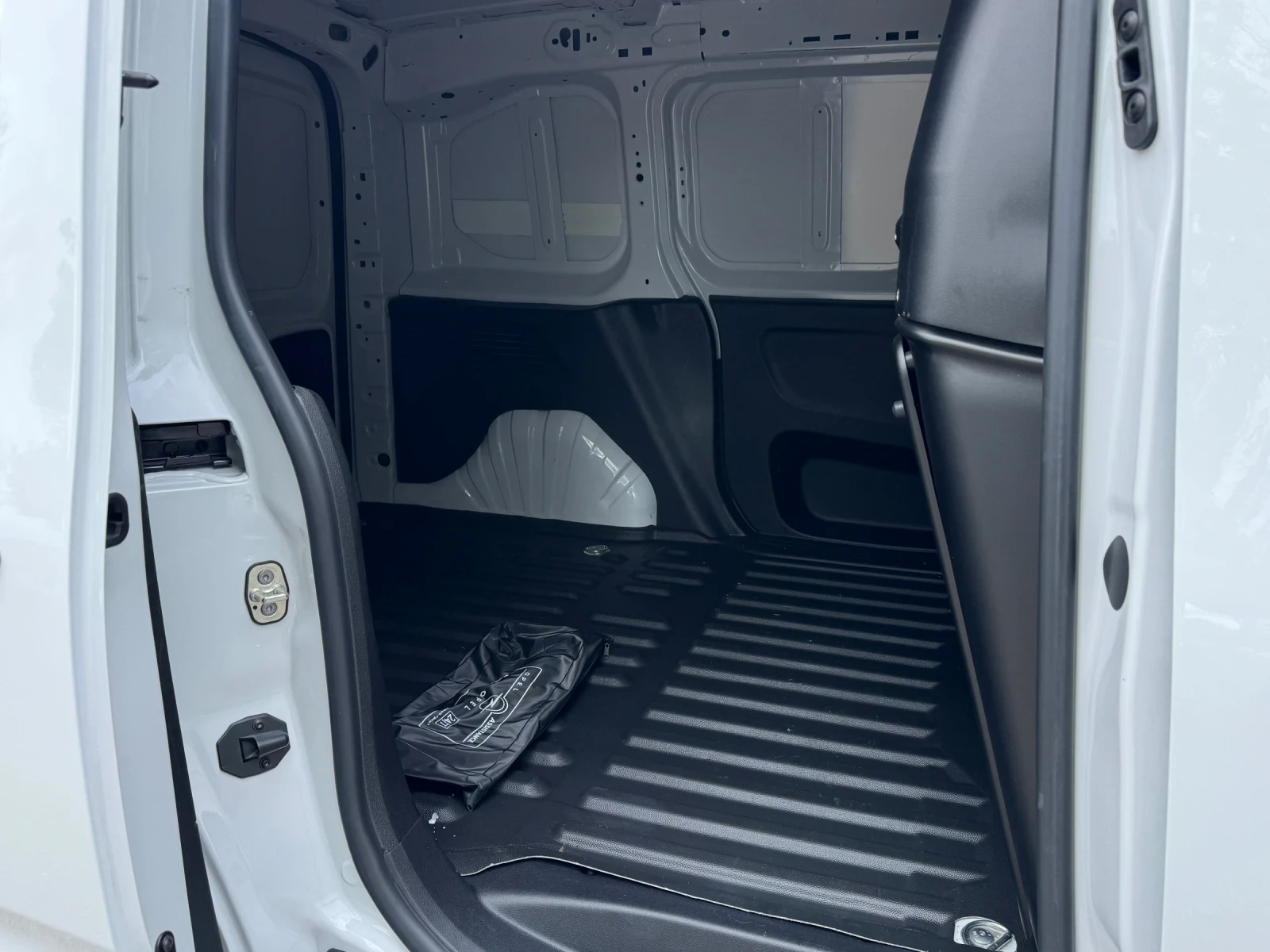 Opel Combo ���� ����! | Mobile.bg � ����������� 16