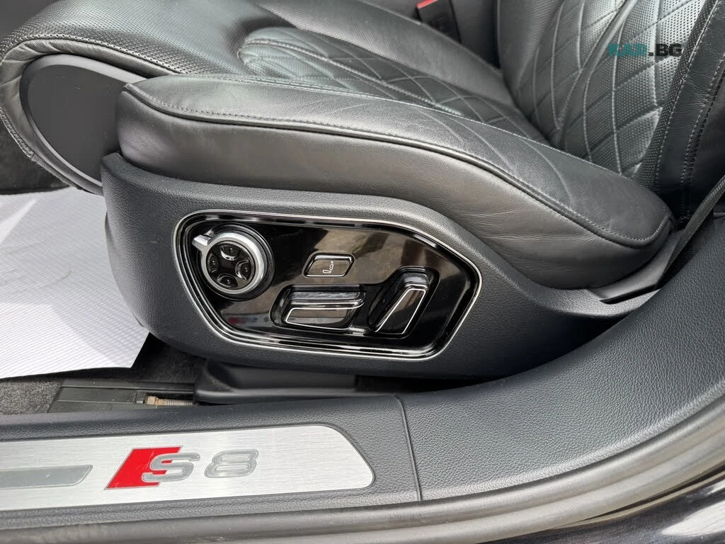 Audi S8 4.0T* АвтоКредит* (ЦЕНА ДО БГ), снимка 11 - Автомобили и джипове - 54947511