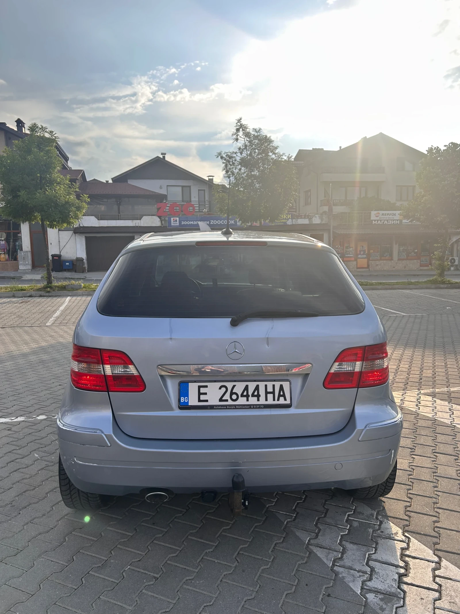 Mercedes-Benz B 180, снимка 2 - Автомобили и джипове - 55002333
