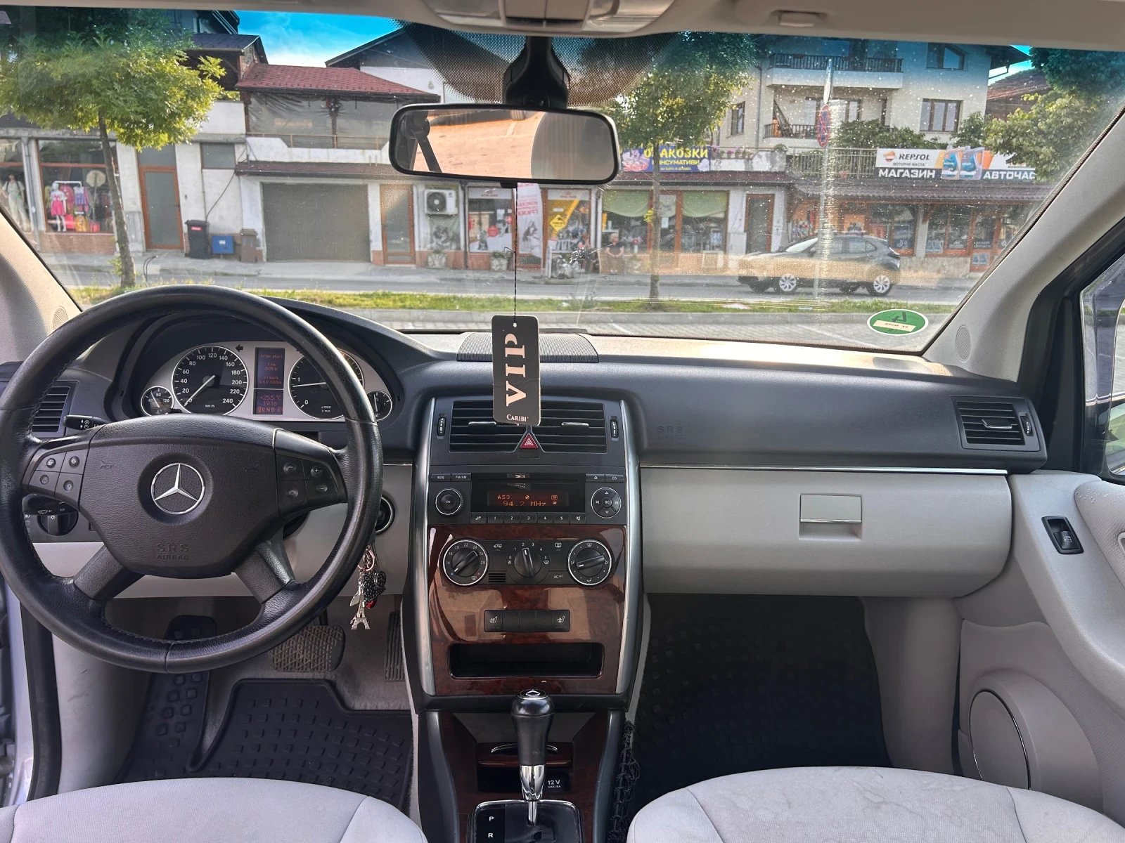 Mercedes-Benz B 180, снимка 7 - Автомобили и джипове - 55002333