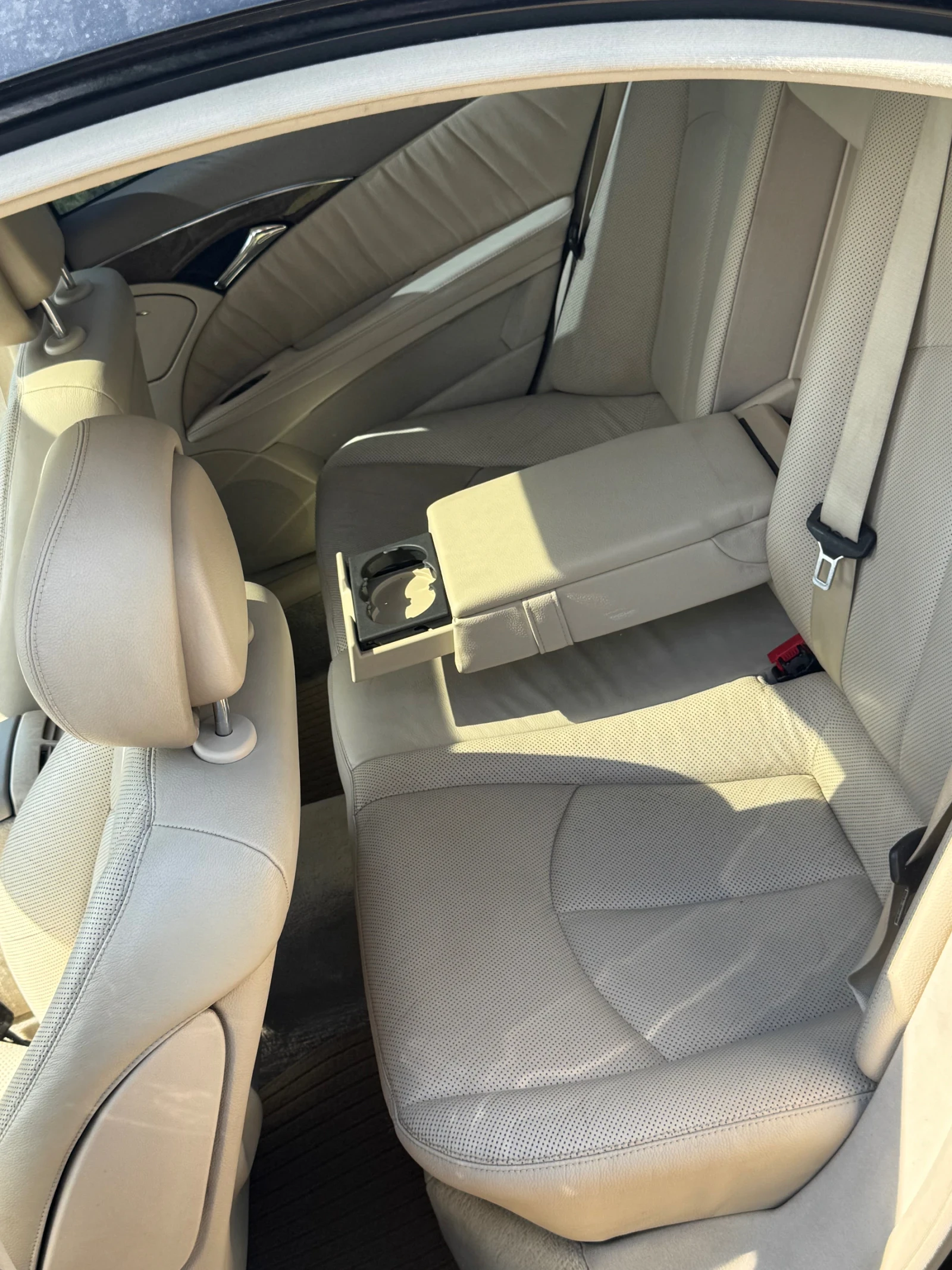 Mercedes-Benz E 320 320 cdi avantgarde, снимка 8 - Автомобили и джипове - 55035990