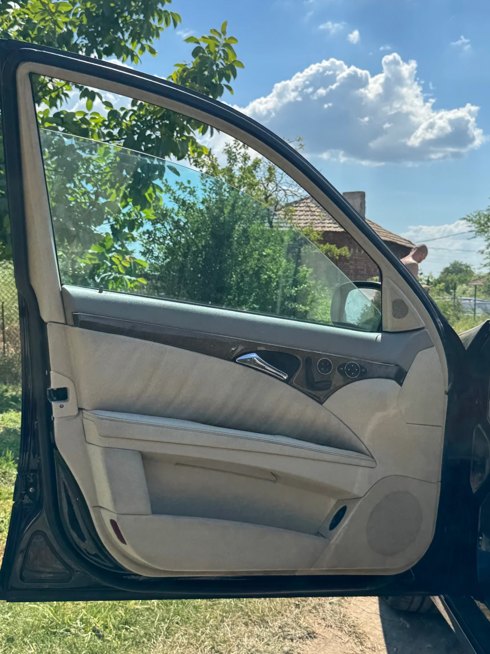 Mercedes-Benz E 320 320 cdi avantgarde, снимка 9 - Автомобили и джипове - 55035990