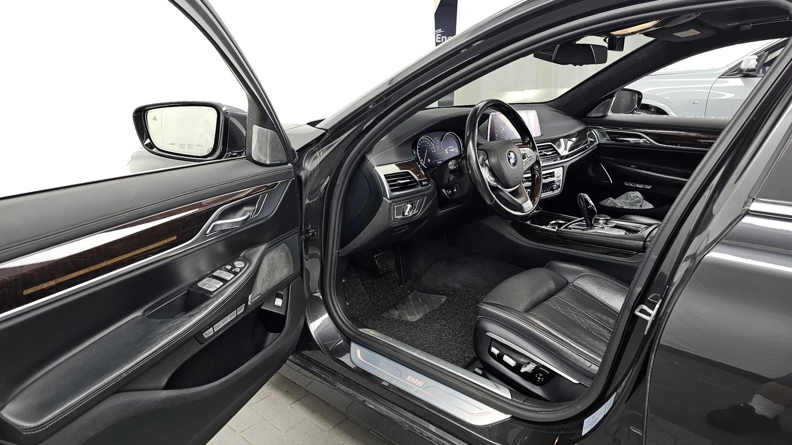 BMW 750 ���* ���������* �����* HUD* 360* ������ ���� | Mobile.bg � ����������� 10