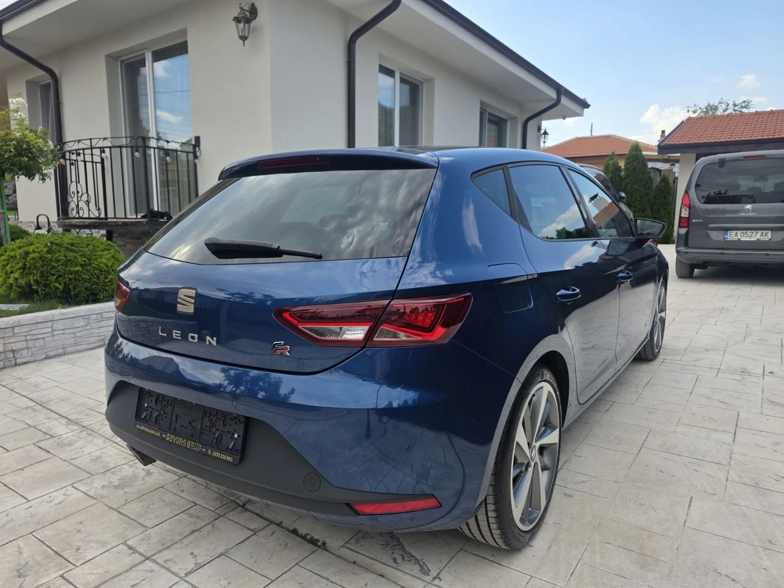 Seat Leon 2.0 TDI FR FULL EXTRAS , снимка 4 - Автомобили и джипове - 55767404