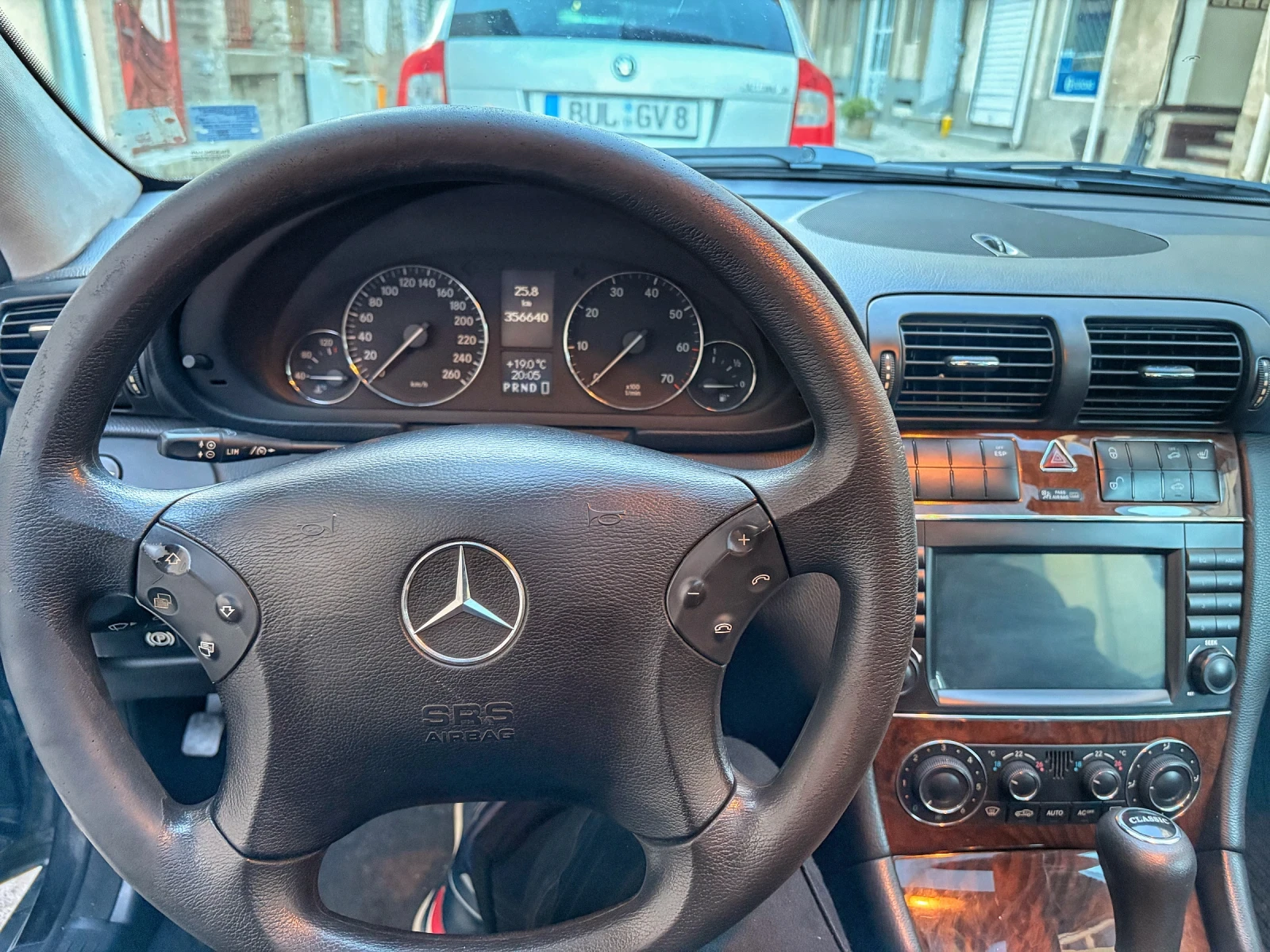 Mercedes-Benz C 200 180, снимка 6 - Автомобили и джипове - 55776730