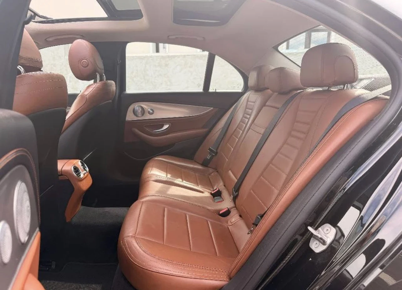 Mercedes-Benz E 220 D 4Matic FULL AMG 9G 2017 194HP, снимка 10 - Автомобили и джипове - 56185063