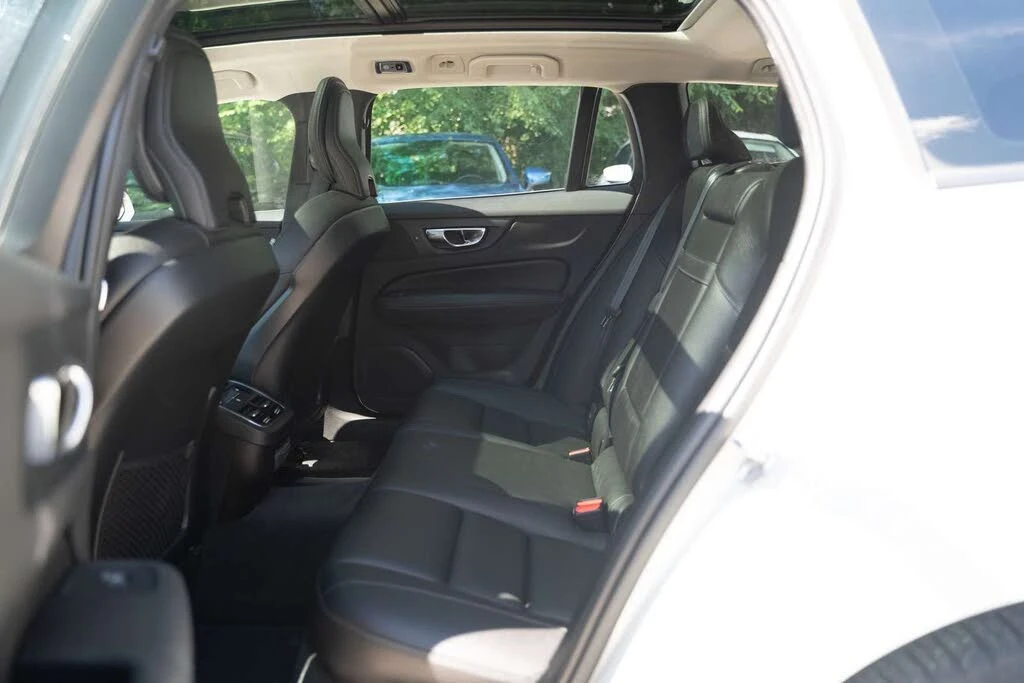 Volvo V60 T6Momentum/Momentum Plus Package/Harman Kardon/360 | Mobile.bg � ����������� 16