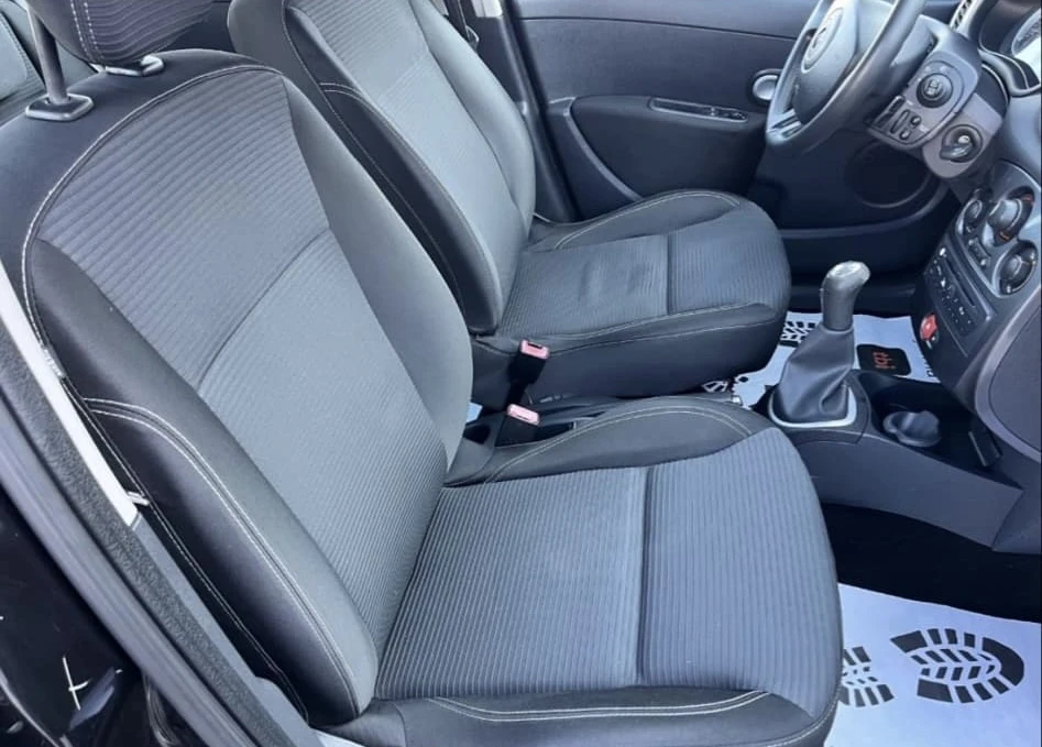 Renault Clio 1.2, снимка 3 - Автомобили и джипове - 56261928