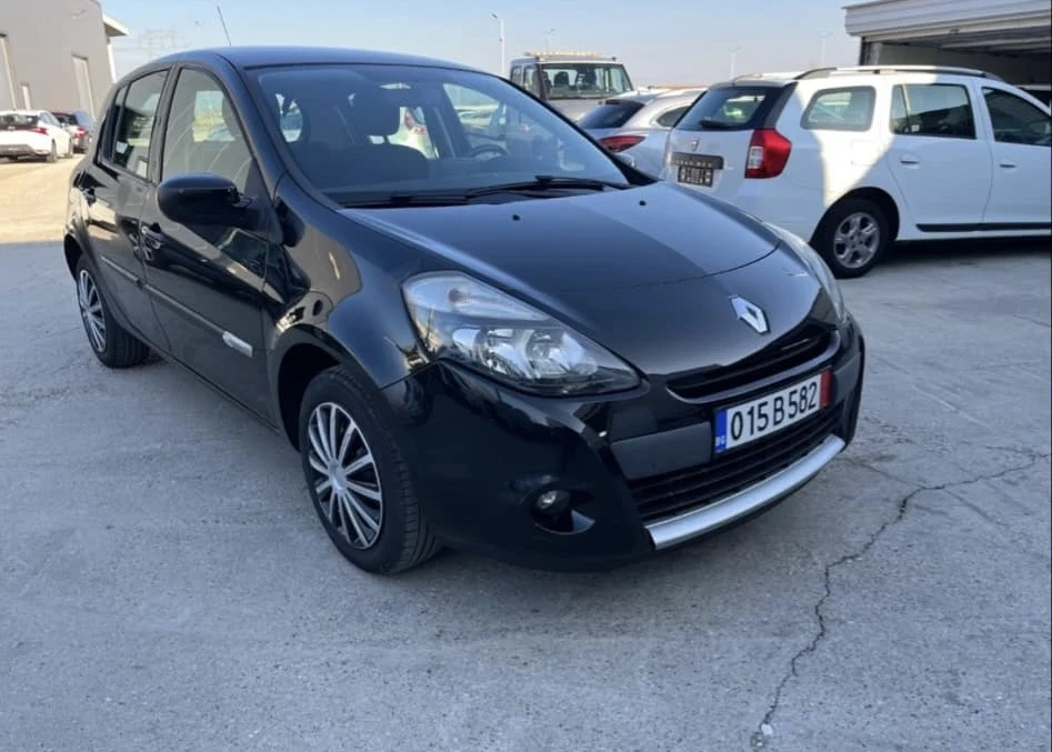 Renault Clio 1.2, снимка 2 - Автомобили и джипове - 56261928
