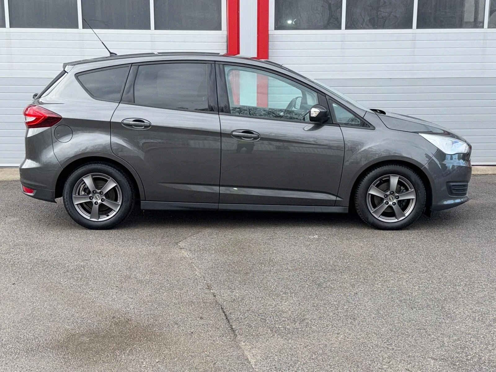 Ford C-max 1.0I NAVI KLIMATRONIK 6-SPEED EVRO 6B ������ | Mobile.bg � ����������� 7