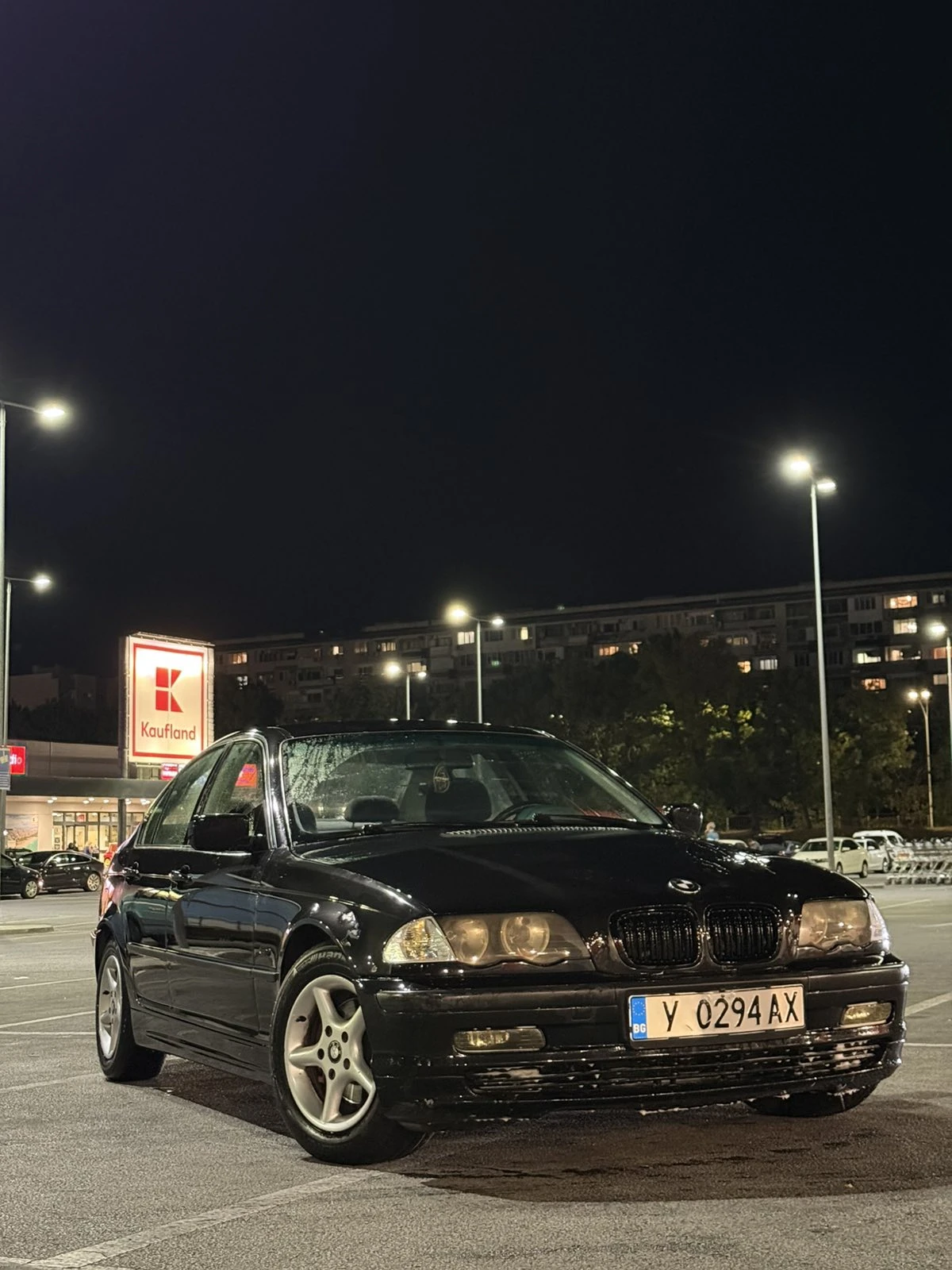 BMW 323