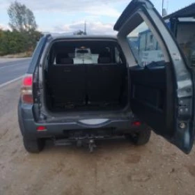 Suzuki Vitara 1.9 - 4350 € / 8507.86 лв. - 16004109 2