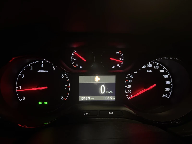 Opel Grandland X 1.5 CDTI, снимка 15 - Автомобили и джипове - 52284414