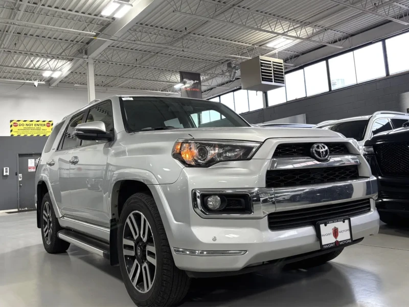 Toyota 4runner 2016 Toyota 4-Runner SR5, снимка 2 - Автомобили и джипове - 53035625