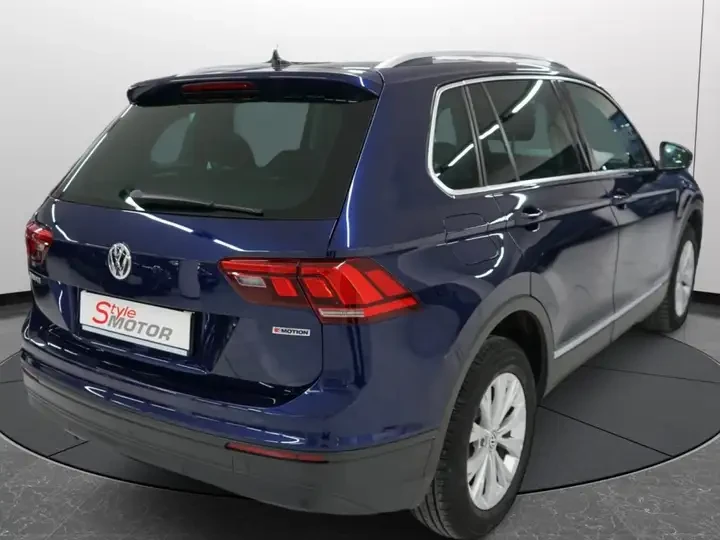 VW Tiguan ПО ПОРЪЧКА 2.0TDI/4MOTION Business - изображение 3