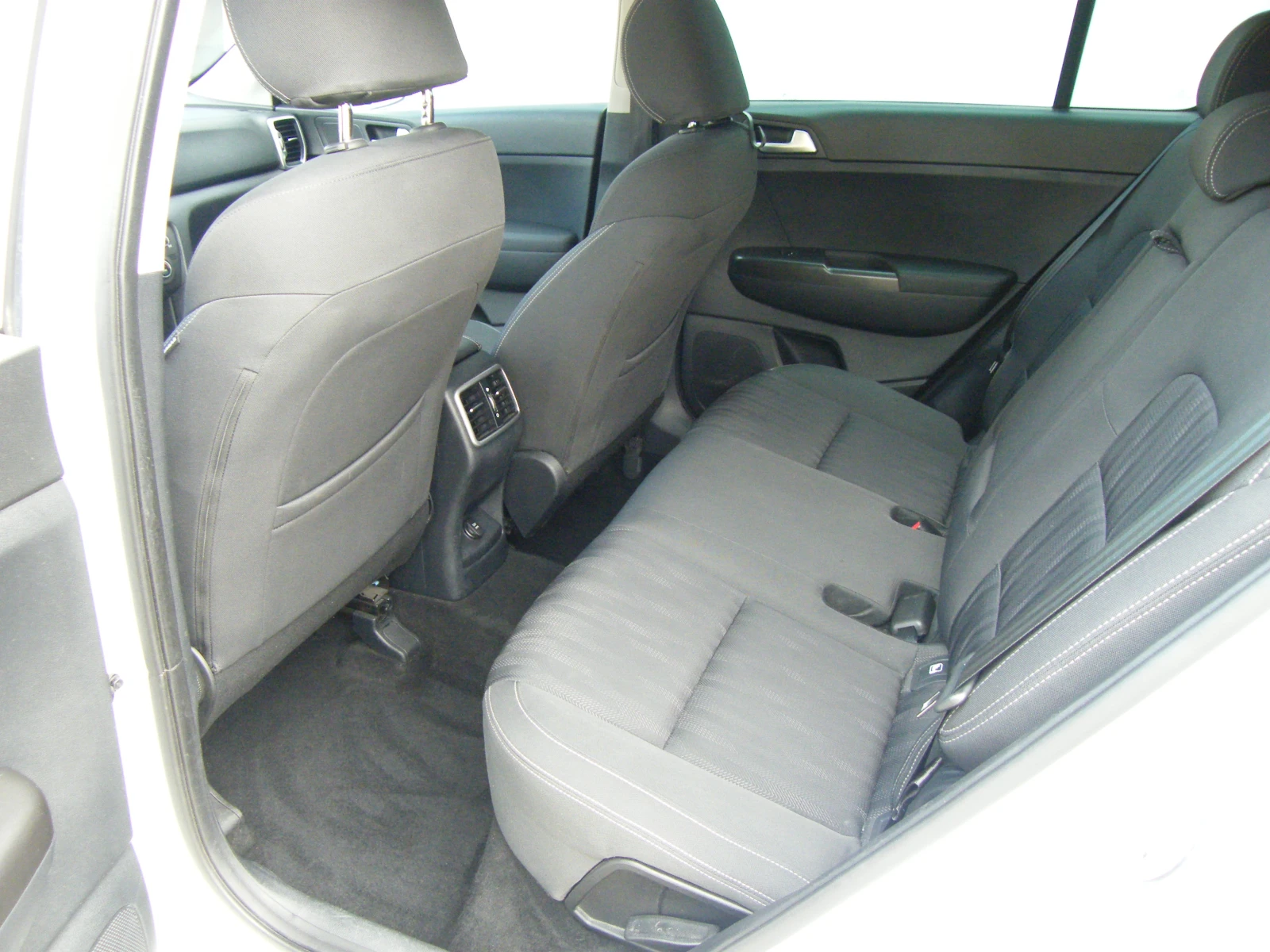 Kia Sportage 1.7CRDI EURO 6B | Mobile.bg — изображение 12