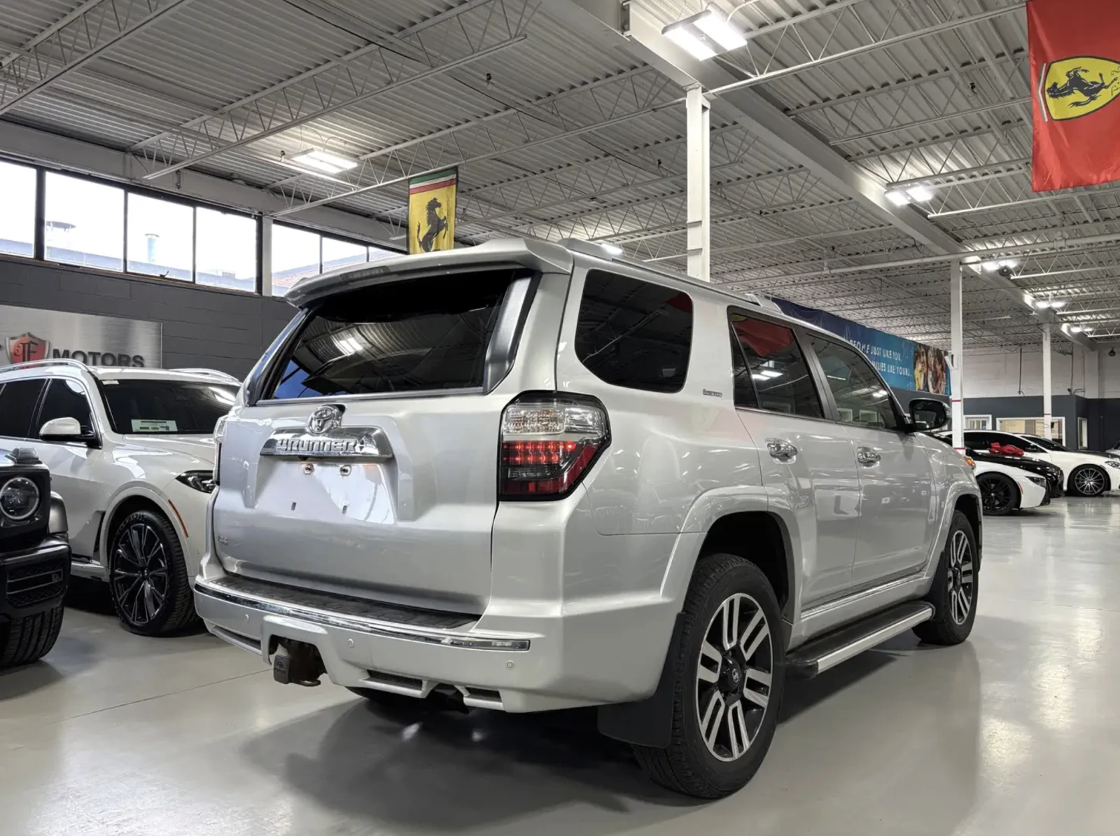 Toyota 4runner 2016 Toyota 4-Runner SR5 - изображение 3