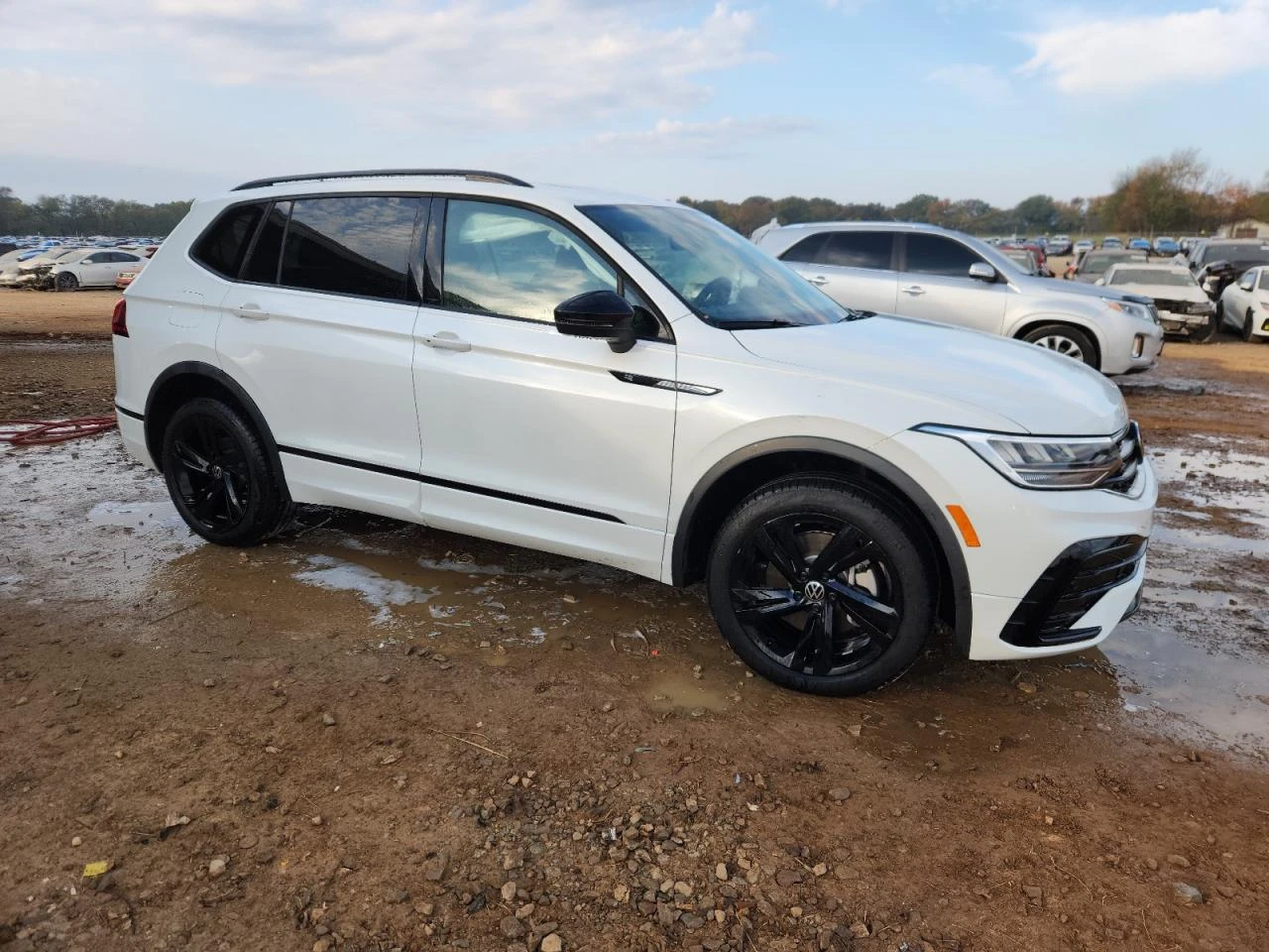 VW Tiguan 2l Volkswagen Se R-Line Black - изображение 4