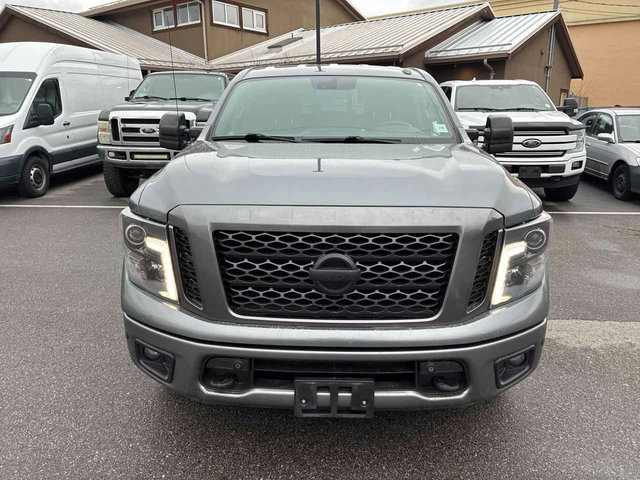 Nissan Titan crew cab * 4x4 * ПОДГРЕВ* КЕЙЛЕС* НАВИ* , снимка 6 - Автомобили и джипове - 53954874