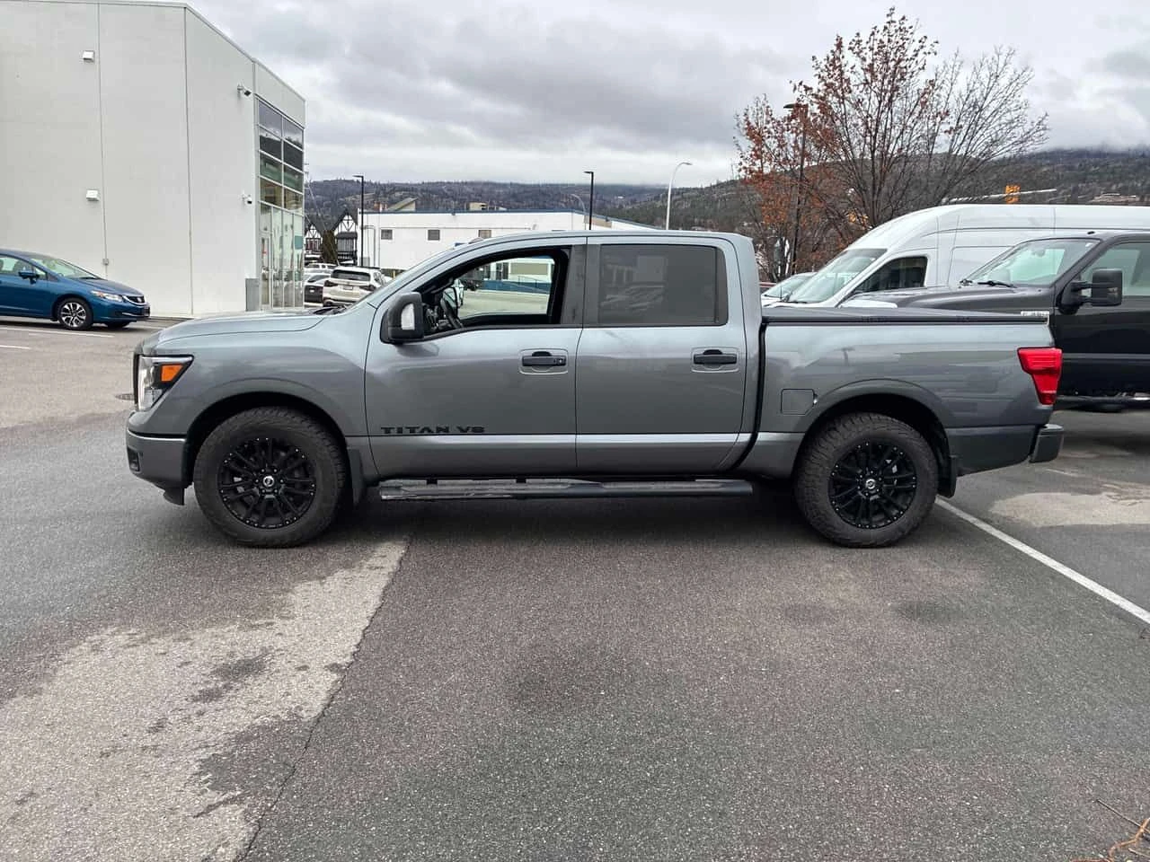 Nissan Titan crew cab * 4x4 * ПОДГРЕВ* КЕЙЛЕС* НАВИ* , снимка 2 - Автомобили и джипове - 53954874