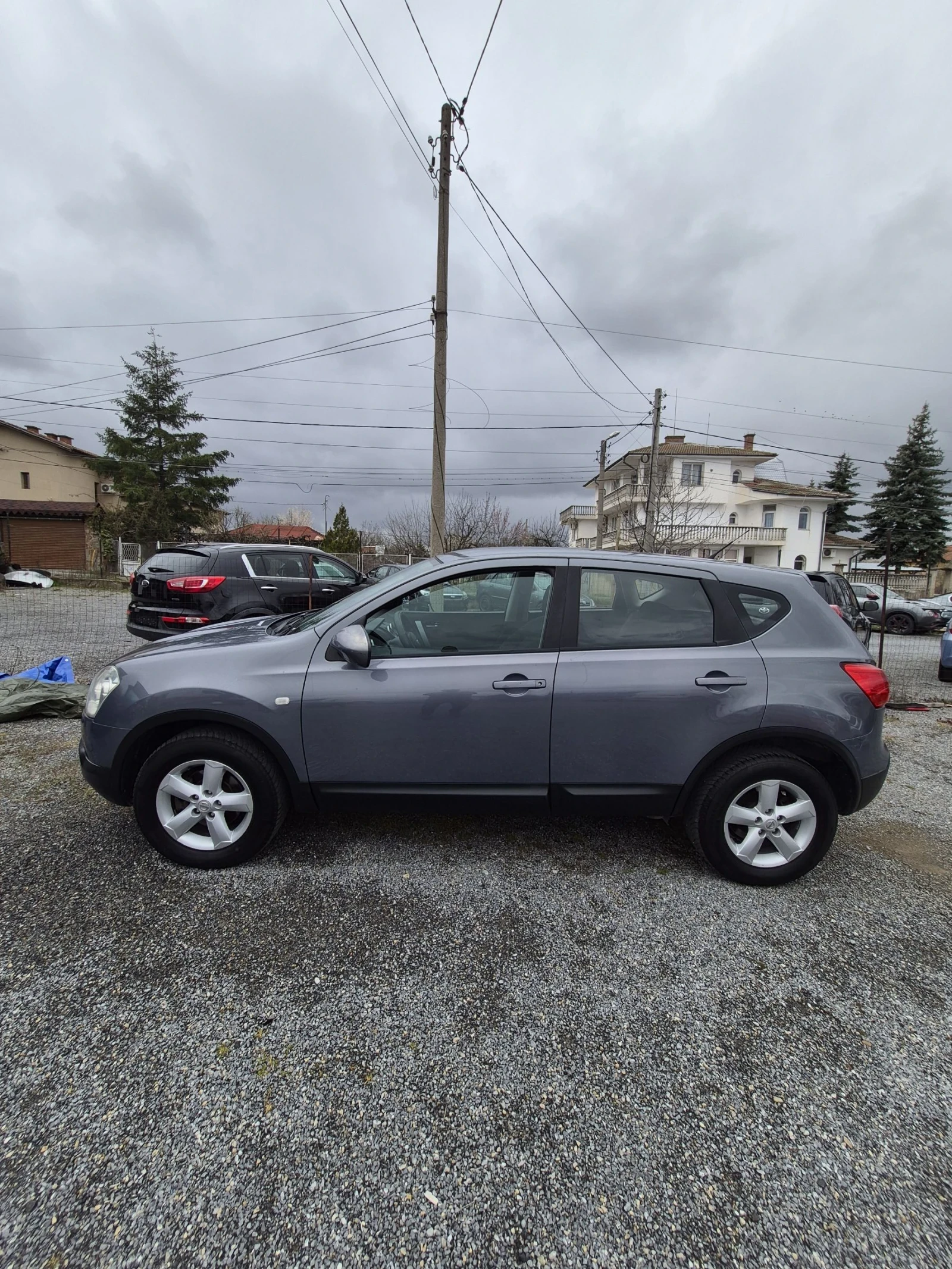 Nissan Qashqai 1.5 DCI Evro 4, снимка 6 - Автомобили и джипове - 54008421