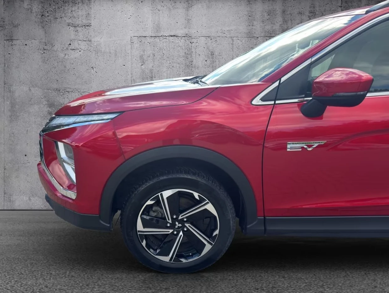 Mitsubishi Eclipse Cross PLUG-IN/4x4/CAMERA/188HP/ГАРАНЦИЯ/2.4/, снимка 4 - Автомобили и джипове - 54029983