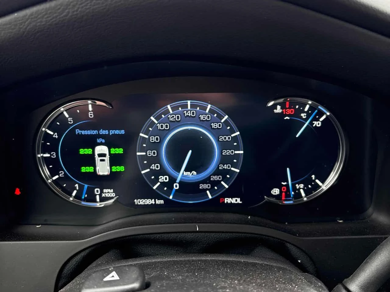 Cadillac Escalade Luxury/ПАНОРАМА/ОБДУХВАНЕ/ДВА КЛЮЧА, снимка 8 - Автомобили и джипове - 54093298