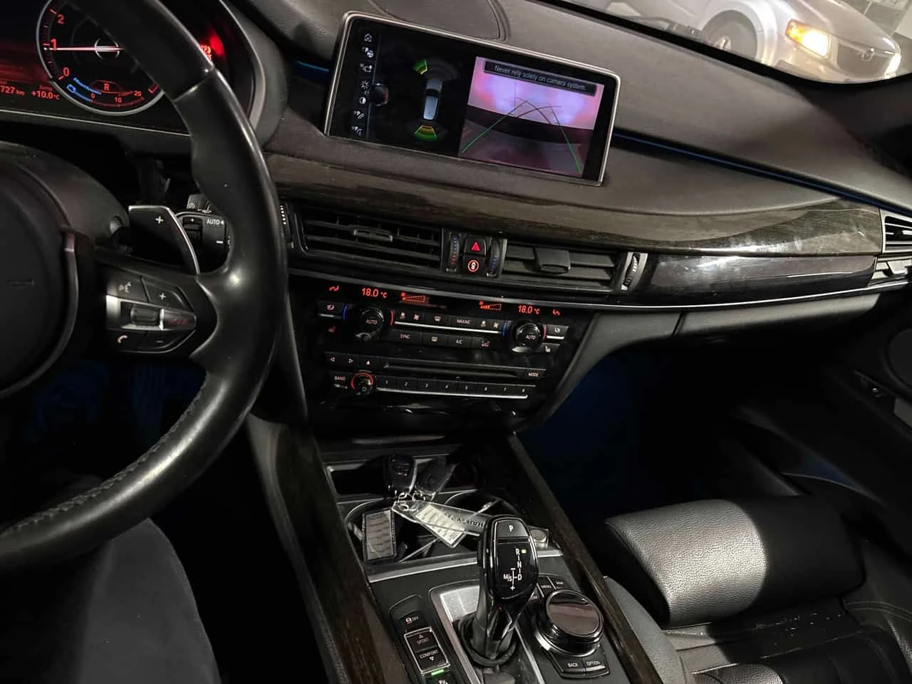 BMW X5 * xDrive35i * DIGITAL * 360 * ПАКЕТ * ПОДГРЕВ, снимка 8 - Автомобили и джипове - 54158264