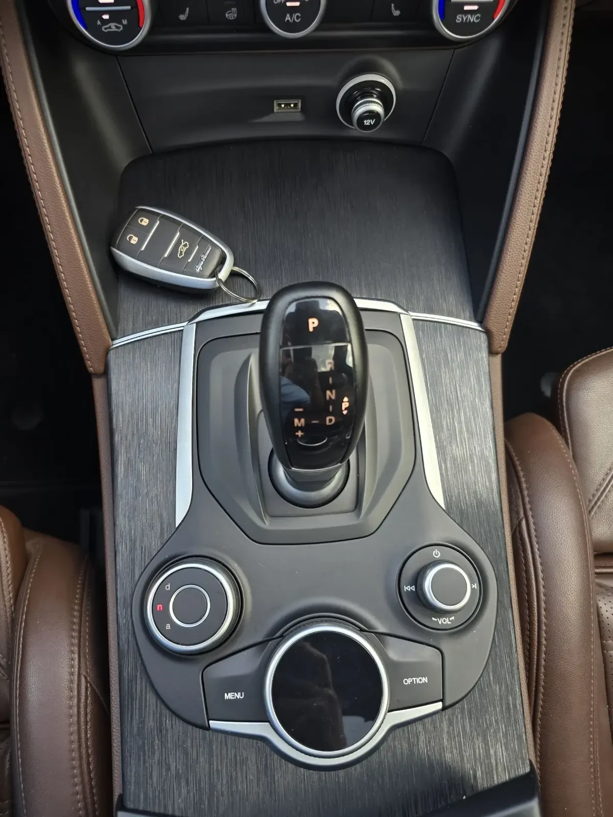Alfa Romeo Stelvio Q4/PREMIUM/KEYLESS/CAMERA | Mobile.bg � ����������� 14